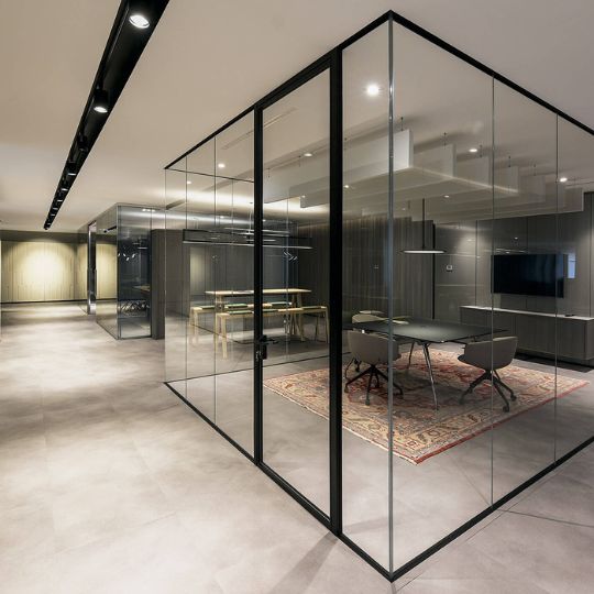 Glass Partition image 3